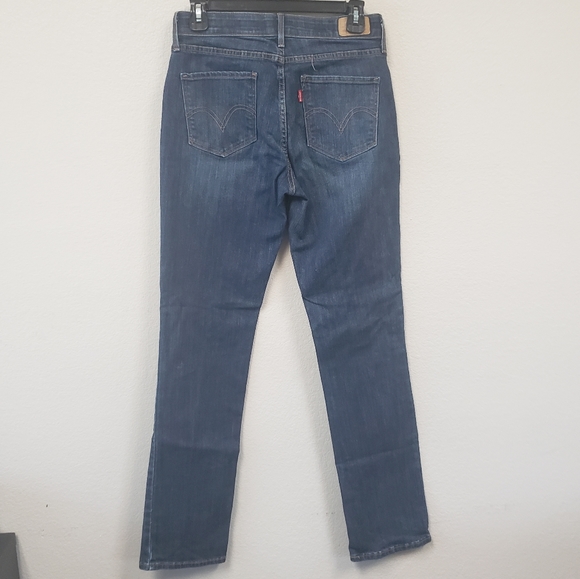 Levi's jeans, size 6 - Picture 2 of 5